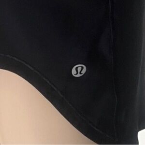 lululemon athletica Black Sleeveless Scoop Neck TankTop size12 check measurement